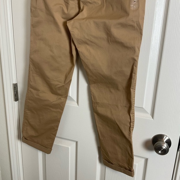 NWT Gap Girlfriend Khakis Size 4 - Picture 7 of 7